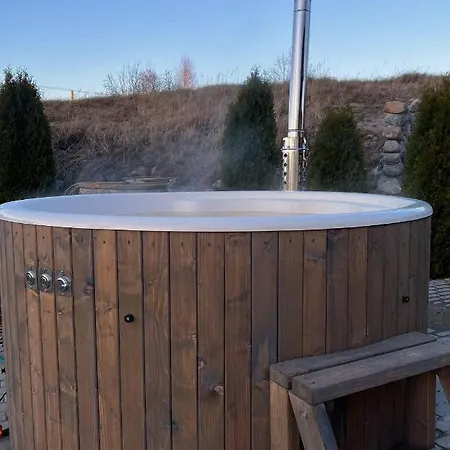Grinvalti House * لييبايا