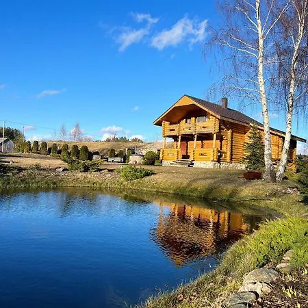 Grinvalti House بيت للعطل لييبايا